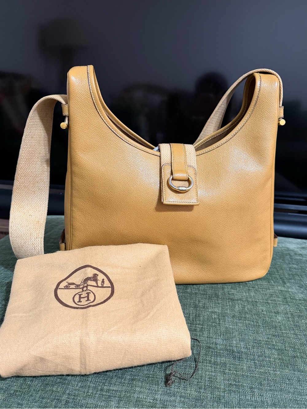 Hermes Goodnews Messenger/Shoulder adjustable Bag